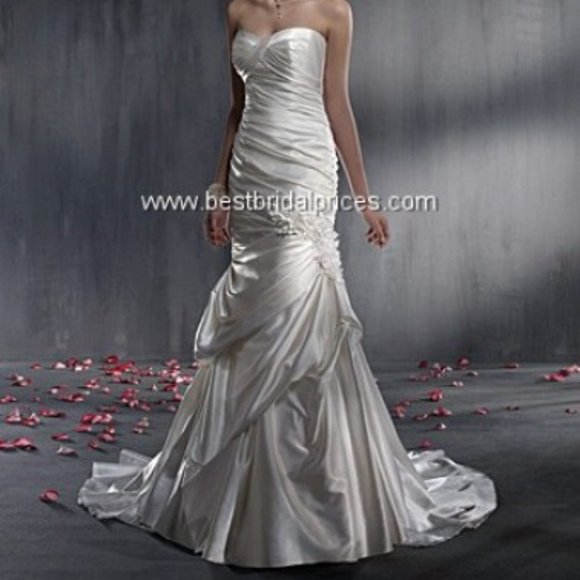 NWT! Alfred Angelo # 2347 size # 12 - Picture 1 of 6